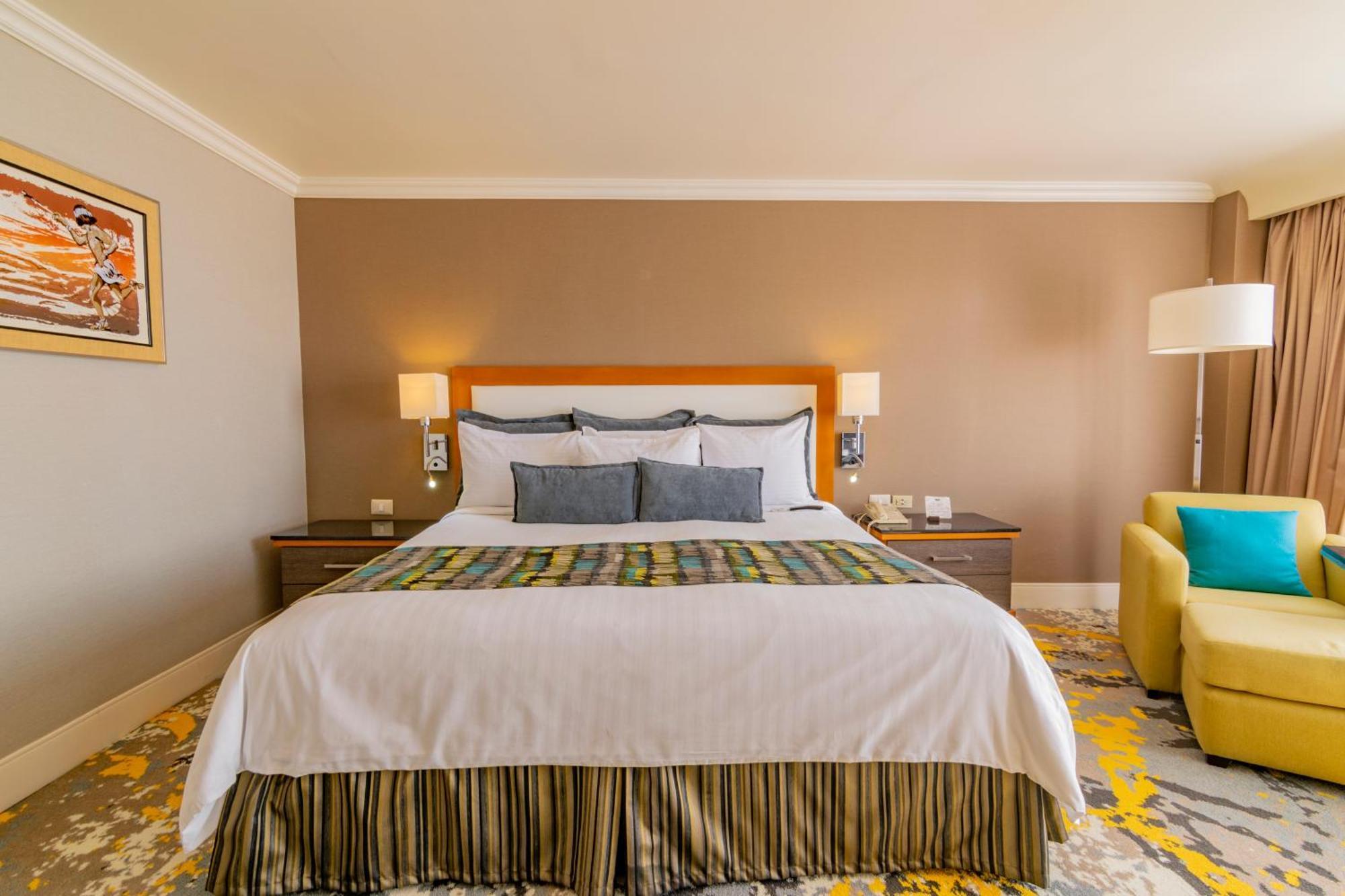 Hotel Lucerna Ciudad Juárez Buitenkant foto
